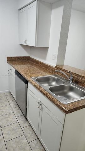 2850 N Oakland Forest Dr 103, Oakland Park, FL 33309