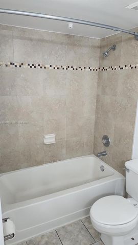 2850 N Oakland Forest Dr 103, Oakland Park, FL 33309