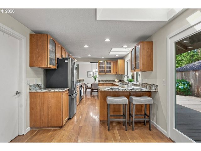 5905 Sw GLENBROOK Rd, Beaverton, OR 97007