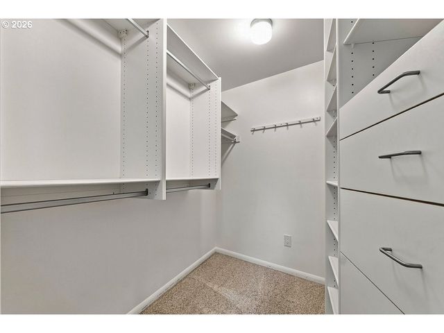 5905 Sw GLENBROOK Rd, Beaverton, OR 97007