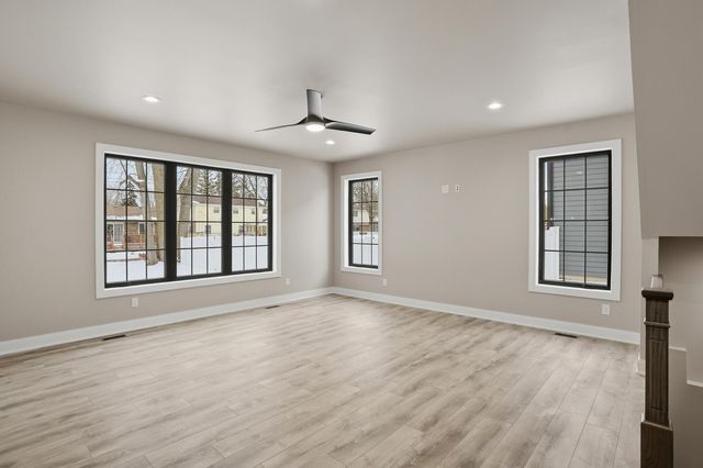 8201 Castle Drive, Munster, IN 46321