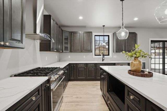 8201 Castle Drive, Munster, IN 46321