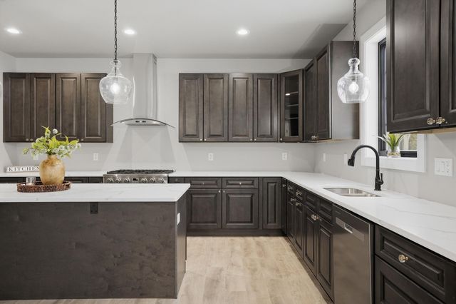 8201 Castle Drive, Munster, IN 46321