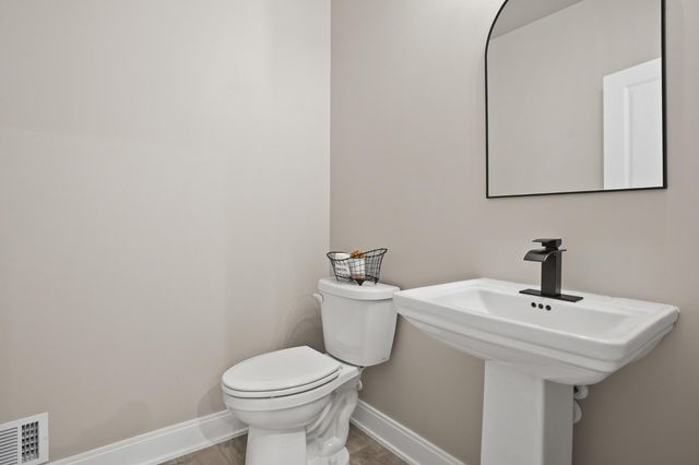 8201 Castle Drive, Munster, IN 46321