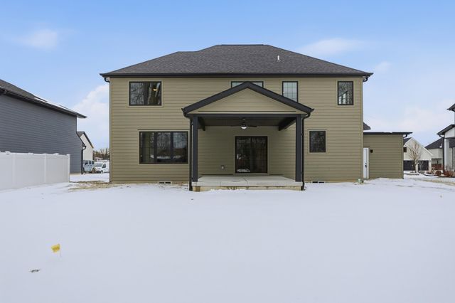 8201 Castle Drive, Munster, IN 46321