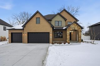 8201 Castle Drive, Munster, IN 46321