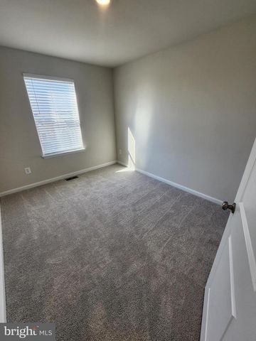 1264 RED CLOVER LN, Ranson, WV 25438