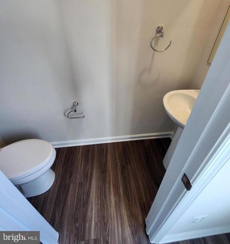 1264 RED CLOVER LN, Ranson, WV 25438