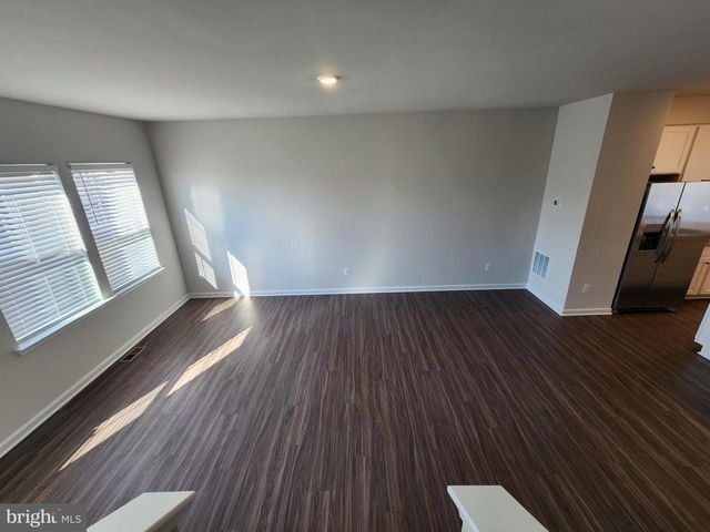 1264 RED CLOVER LN, Ranson, WV 25438