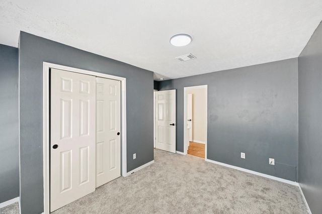 215 Crabapple Drive, Baytown, TX 77520