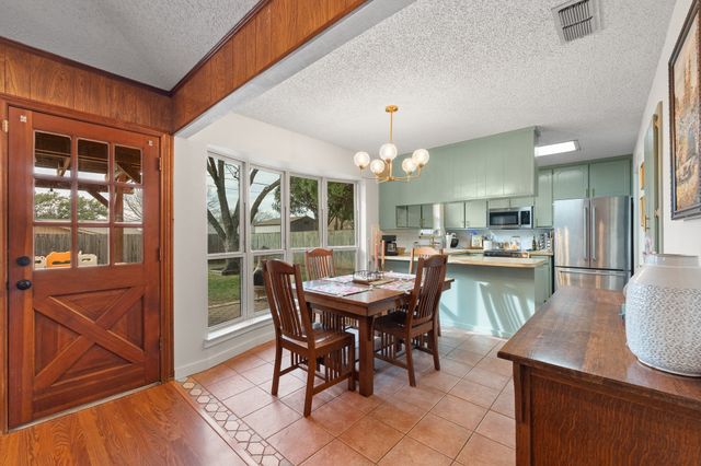 1109 Lena Street, Cleburne, TX 76033