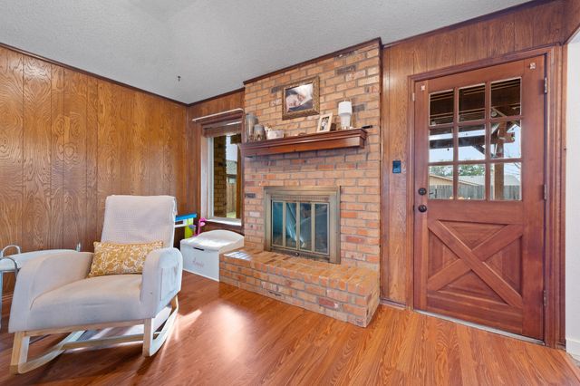 1109 Lena Street, Cleburne, TX 76033