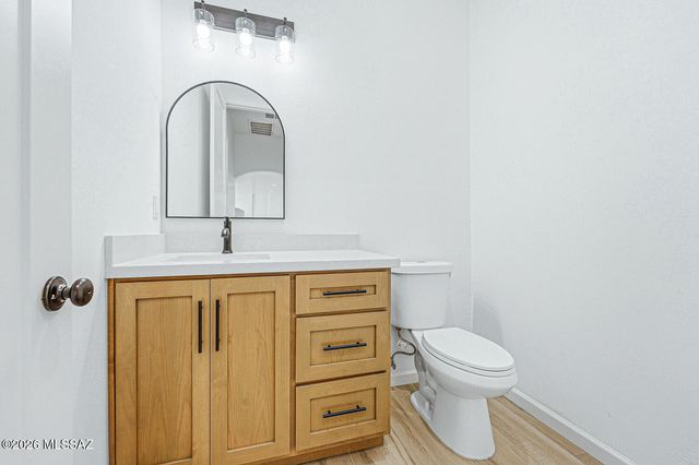 32 Calle Dinamarca, Rio Rico, AZ 85648