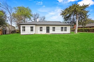 2333 Glencrest Drive, Fort Worth, TX 76119