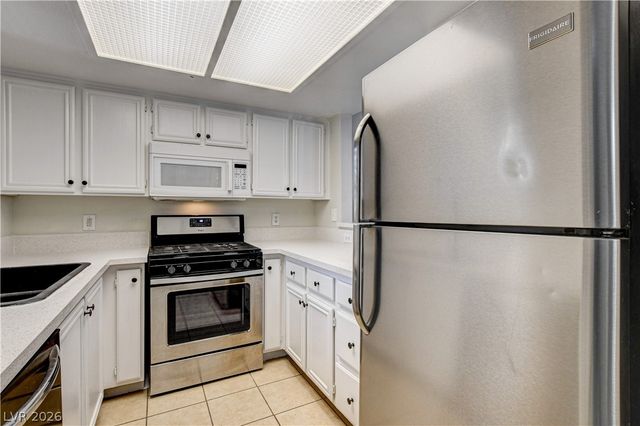 1908 Desert Falls Court 101, Las Vegas, NV 89128