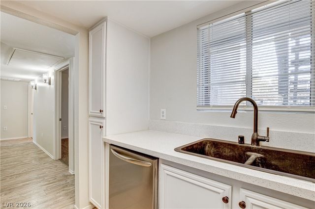 1908 Desert Falls Court 101, Las Vegas, NV 89128