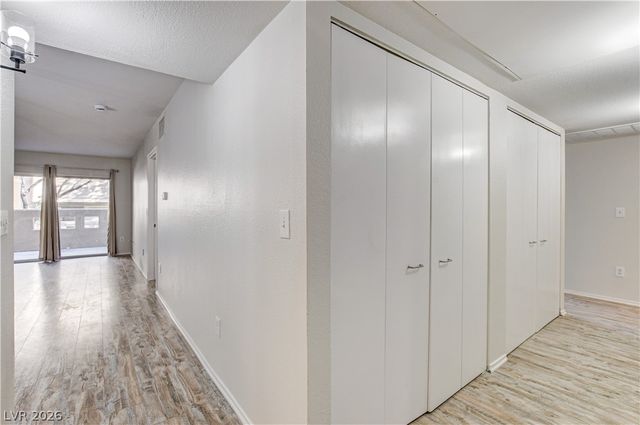 1908 Desert Falls Court 101, Las Vegas, NV 89128