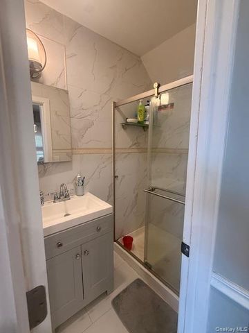 52-30 62nd Street, Maspeth, NY 11378