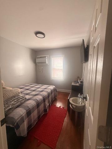 52-30 62nd Street, Maspeth, NY 11378