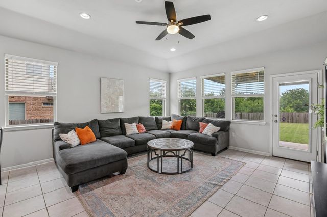 6801 Banff CV, Austin, TX 78754