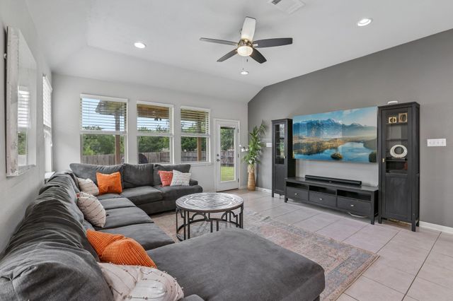 6801 Banff CV, Austin, TX 78754
