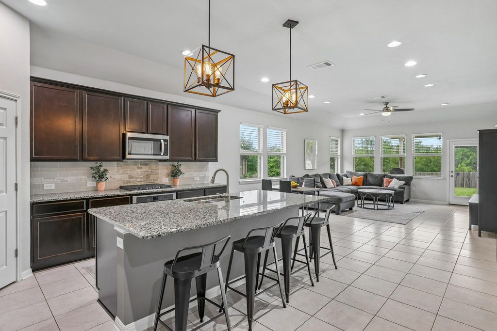 6801 Banff CV, Austin, TX 78754