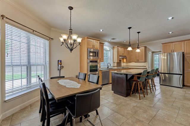 59 Pleasant Bend Drive, The Woodlands, TX 77382