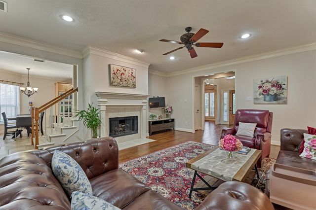 59 Pleasant Bend Drive, The Woodlands, TX 77382