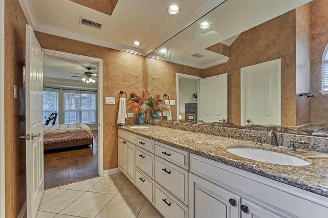 59 Pleasant Bend Drive, The Woodlands, TX 77382