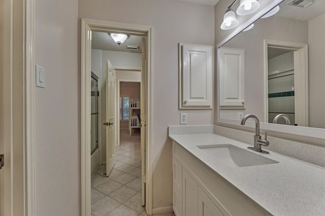 59 Pleasant Bend Drive, The Woodlands, TX 77382