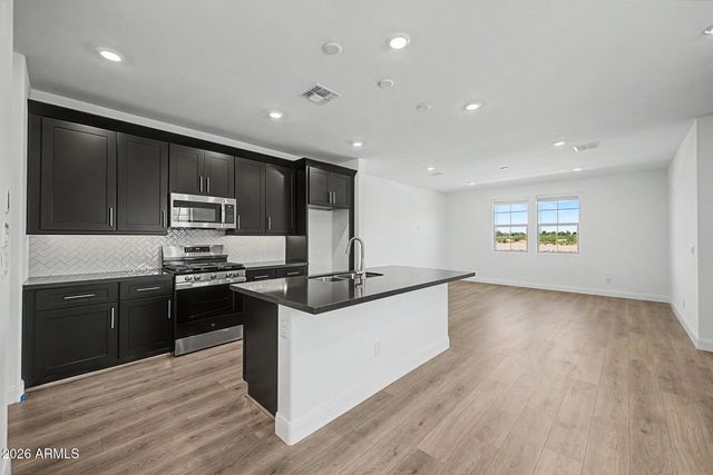 13975 W Luke 171 Parkway, Surprise, AZ 85374