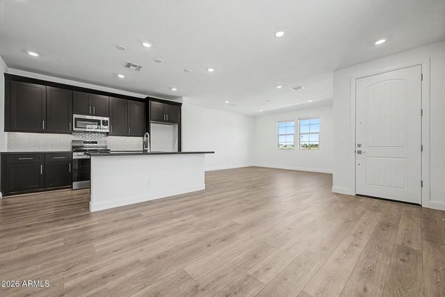 13975 W Luke 171 Parkway, Surprise, AZ 85374