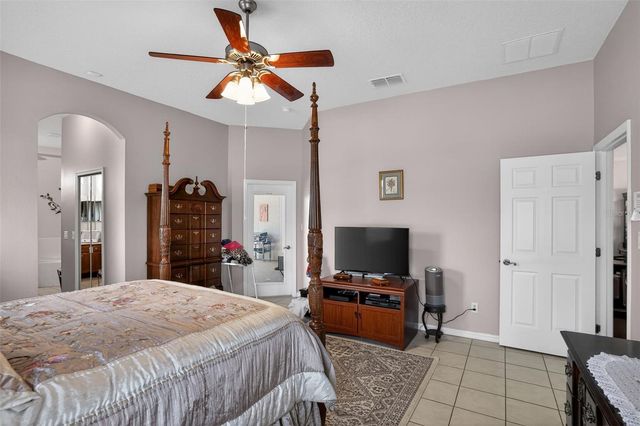 24001 ROBINWOOD STREET, Leesburg, FL 34748