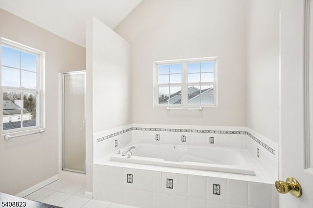 22 Paterson Pl, Newton Town, NJ 07860