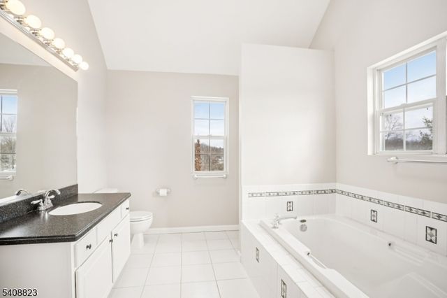 22 Paterson Pl, Newton Town, NJ 07860