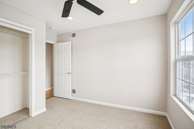 22 Paterson Pl, Newton Town, NJ 07860