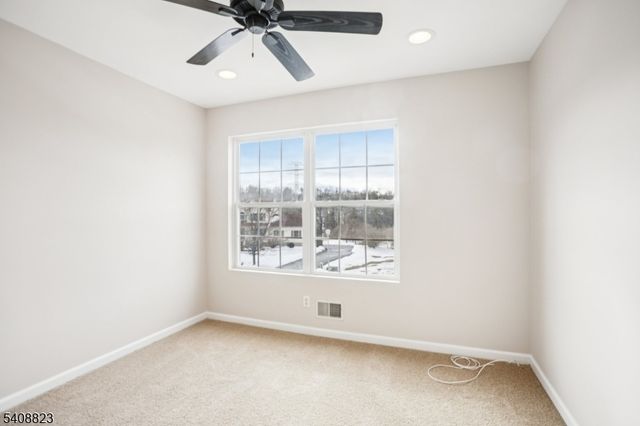 22 Paterson Pl, Newton Town, NJ 07860