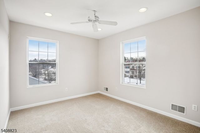 22 Paterson Pl, Newton Town, NJ 07860