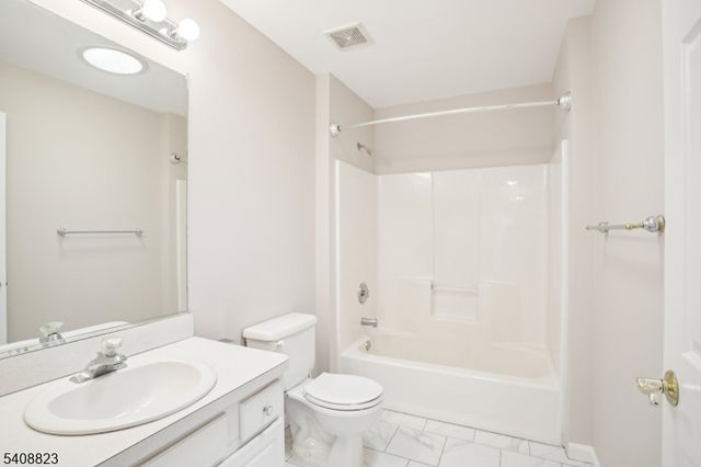 22 Paterson Pl, Newton Town, NJ 07860