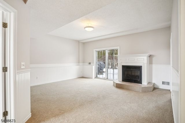 22 Paterson Pl, Newton Town, NJ 07860