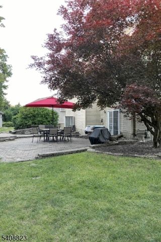 22 Paterson Pl, Newton Town, NJ 07860