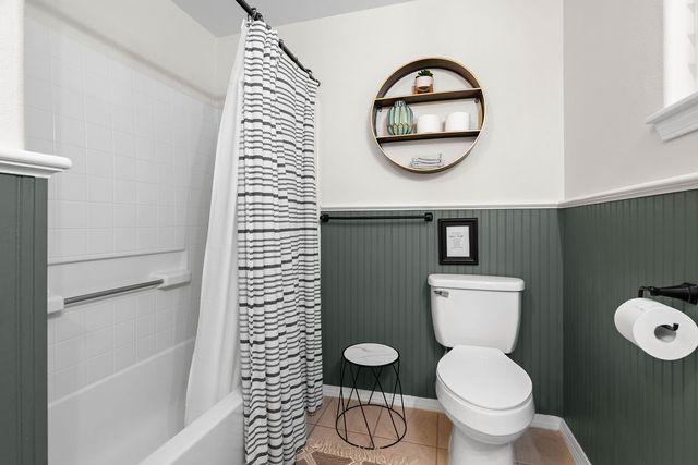 1027 N Austin St, Rockport, TX 78382