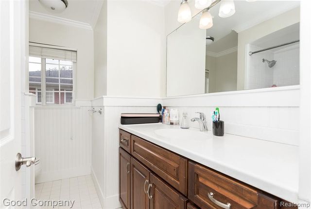 413 N Eton Street 204, Birmingham, MI 48009