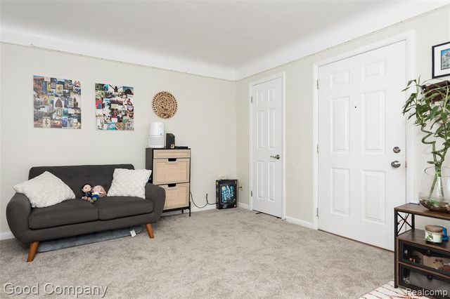 413 N Eton Street 204, Birmingham, MI 48009