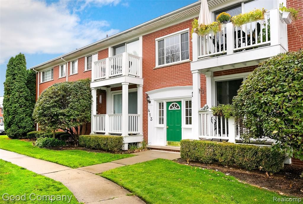 413 N Eton Street 204, Birmingham, MI 48009