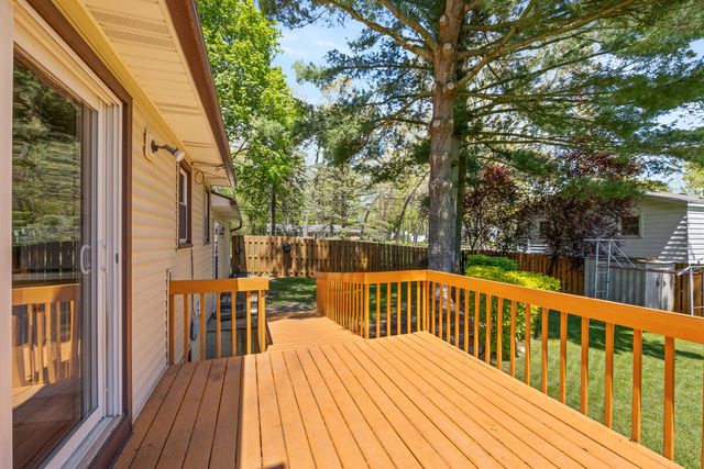 6716 Dale Avenue, Hudsonville, MI 49426