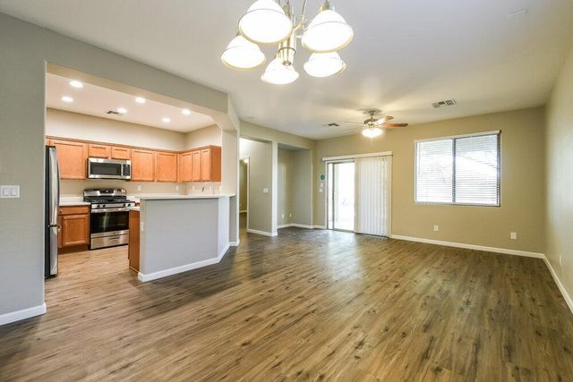 39520 N Hillerman, Phoenix, AZ 85086