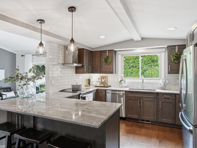 14871 Crofton Drive, Shelby Twp, MI 48315