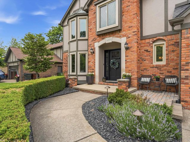 14871 Crofton Drive, Shelby Twp, MI 48315