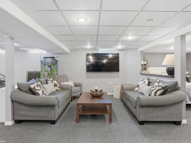 14871 Crofton Drive, Shelby Twp, MI 48315